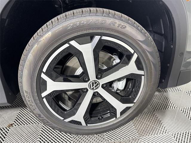 new 2025 Volkswagen Tiguan car, priced at $35,521