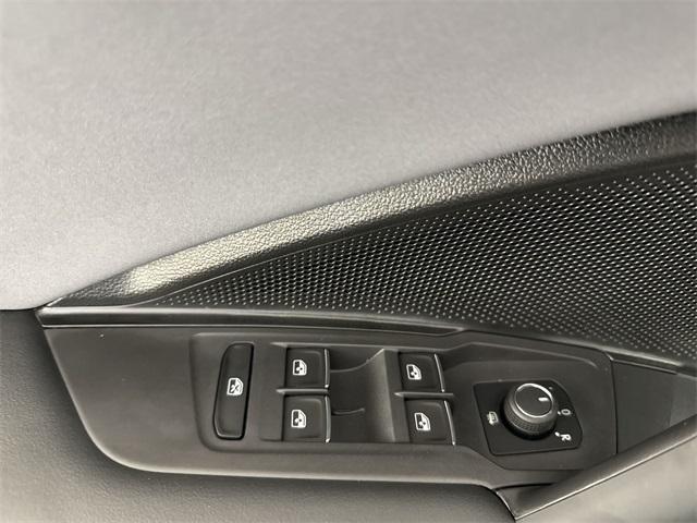 new 2025 Volkswagen Tiguan car, priced at $35,521