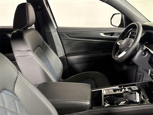 new 2025 Volkswagen Atlas Cross Sport car, priced at $51,181