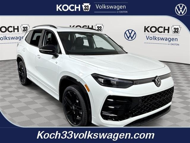 new 2025 Volkswagen Tiguan car, priced at $39,202