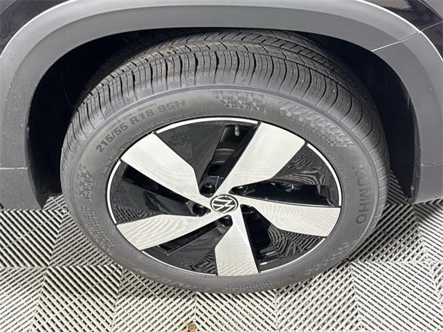 new 2025 Volkswagen Taos car, priced at $28,504