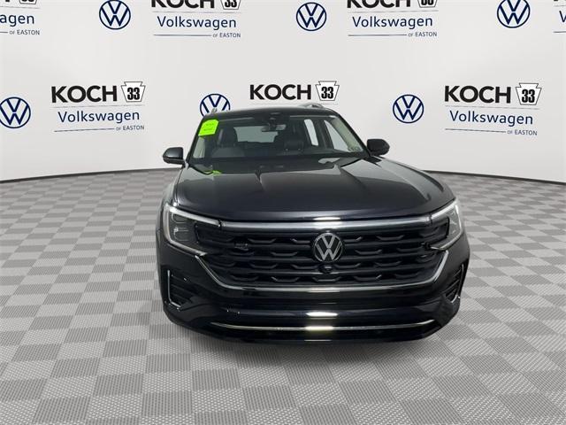 used 2024 Volkswagen Atlas car, priced at $41,321