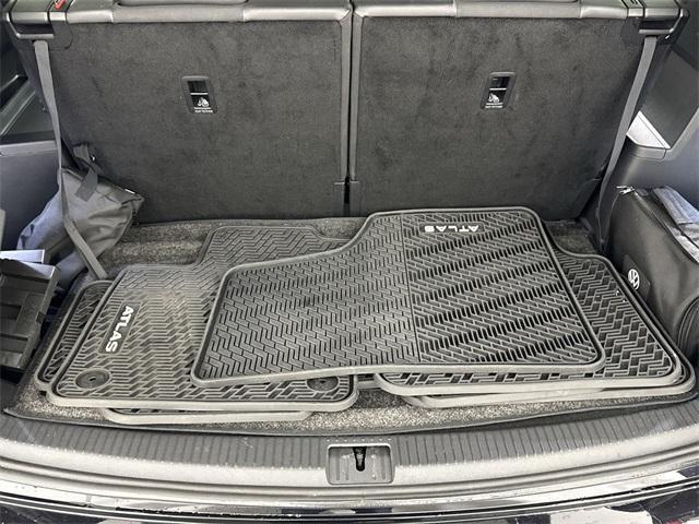 used 2024 Volkswagen Atlas car, priced at $41,321