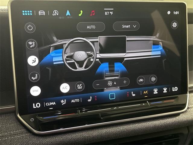new 2025 Volkswagen Tiguan car, priced at $31,882