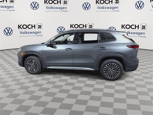 new 2025 Volkswagen Tiguan car, priced at $31,882