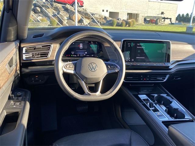 used 2024 Volkswagen Atlas car, priced at $44,677