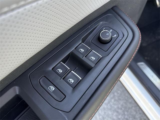 new 2025 Volkswagen Atlas car, priced at $46,916