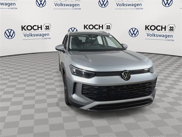new 2025 Volkswagen Tiguan car, priced at $35,521