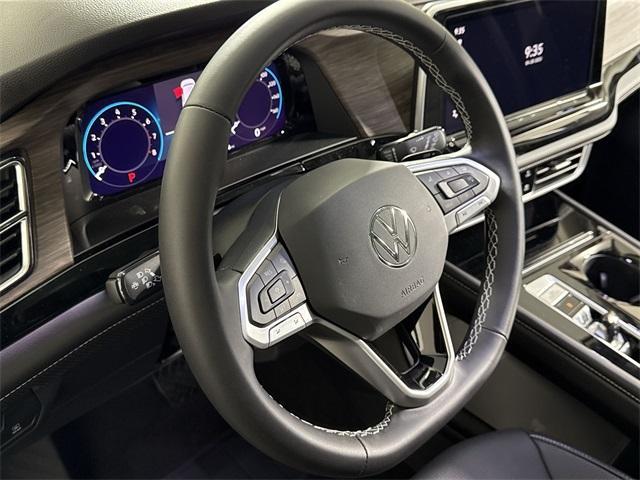 new 2025 Volkswagen Atlas car, priced at $47,956