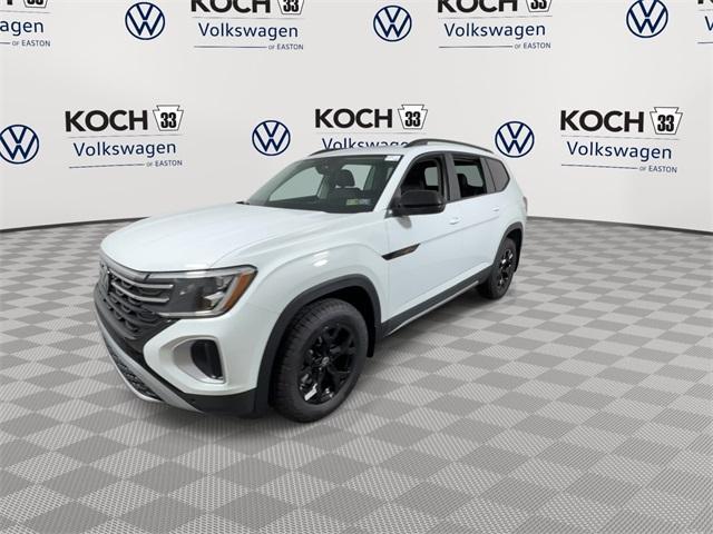 new 2025 Volkswagen Atlas car, priced at $46,206