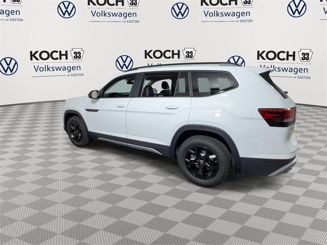 new 2025 Volkswagen Atlas car, priced at $46,206