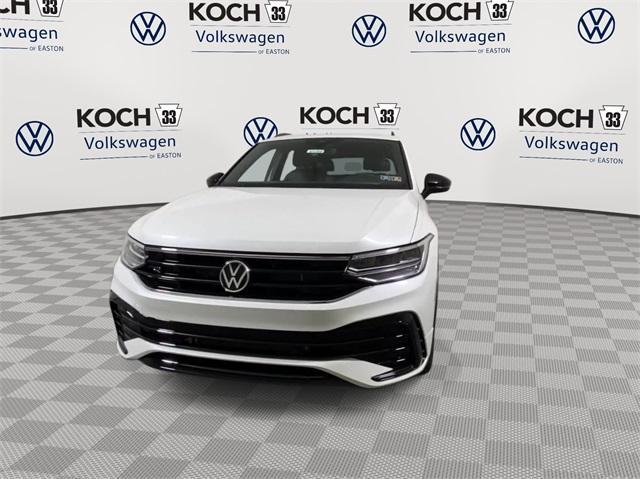 new 2024 Volkswagen Tiguan car, priced at $35,256