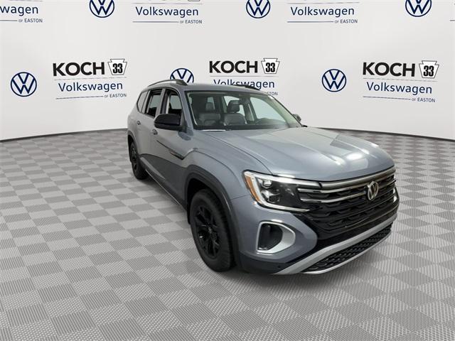 new 2025 Volkswagen Atlas car, priced at $49,566
