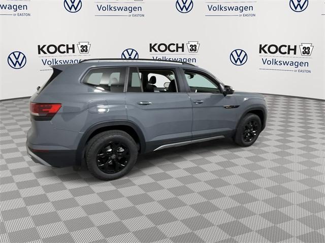 new 2025 Volkswagen Atlas car, priced at $49,566