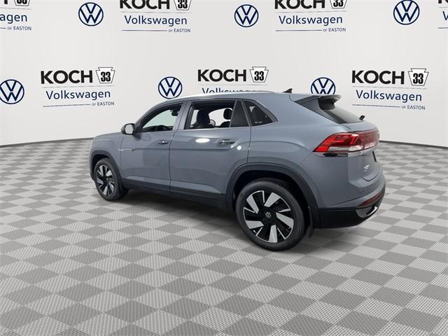 new 2026 Volkswagen Atlas Cross Sport car, priced at $47,017