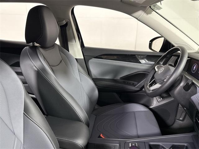 new 2025 Volkswagen Tiguan car, priced at $36,076