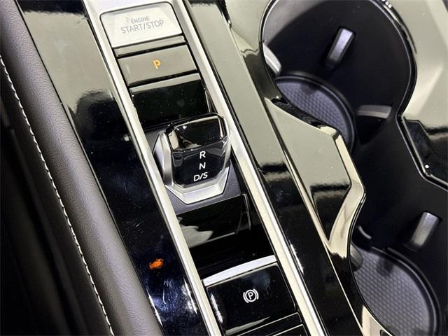 new 2026 Volkswagen Atlas car, priced at $52,212