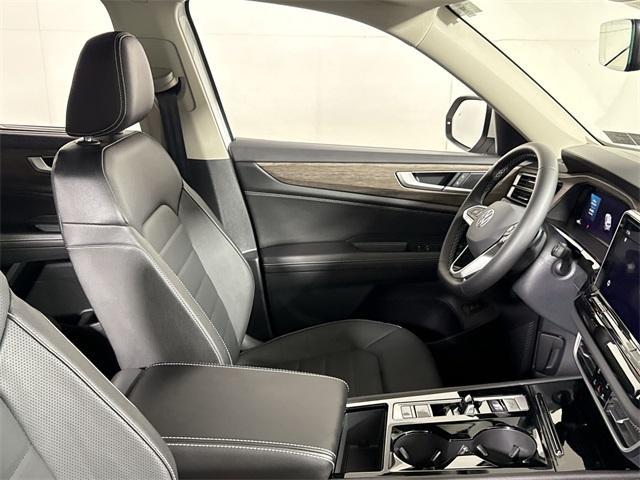 new 2026 Volkswagen Atlas car, priced at $52,212