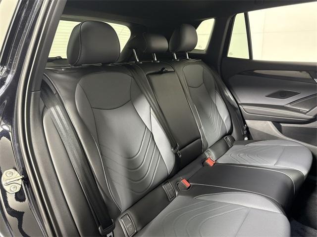 new 2025 Volkswagen Tiguan car, priced at $37,247