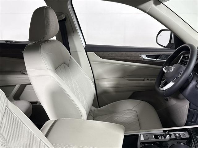 new 2025 Volkswagen Atlas car, priced at $51,191