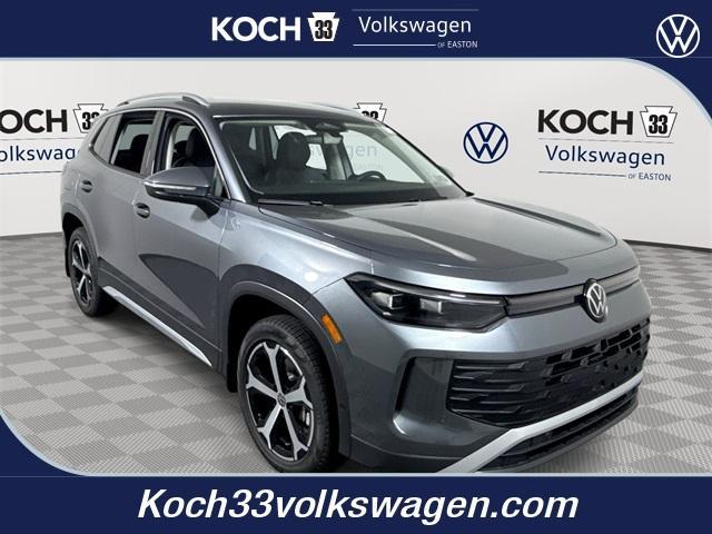 new 2025 Volkswagen Tiguan car, priced at $34,321