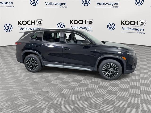new 2025 Volkswagen Tiguan car, priced at $31,882