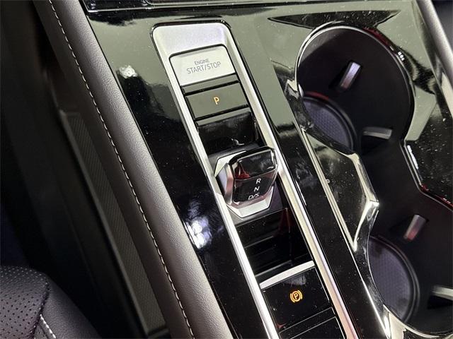 new 2025 Volkswagen Atlas car, priced at $44,787