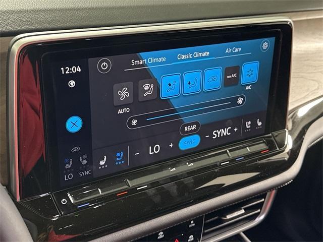 new 2025 Volkswagen Atlas car, priced at $44,787