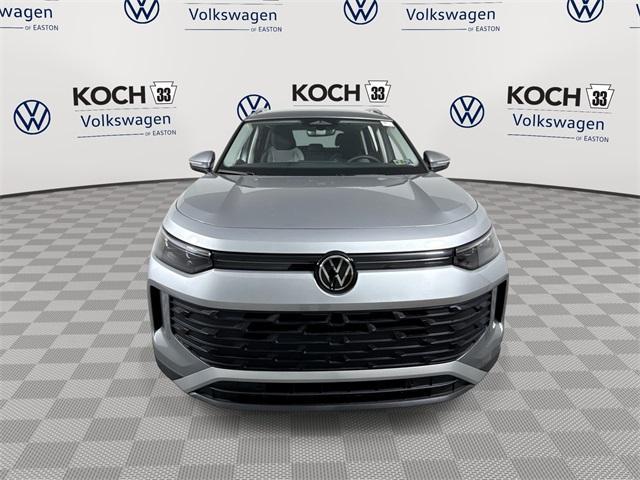new 2025 Volkswagen Tiguan car, priced at $31,882