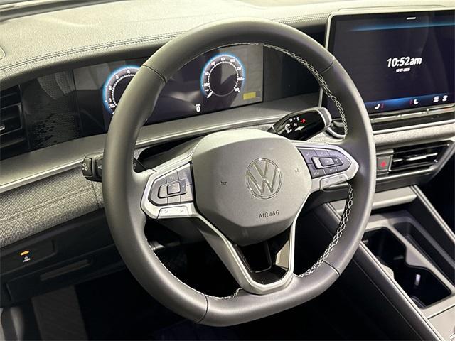 new 2025 Volkswagen Tiguan car, priced at $31,882