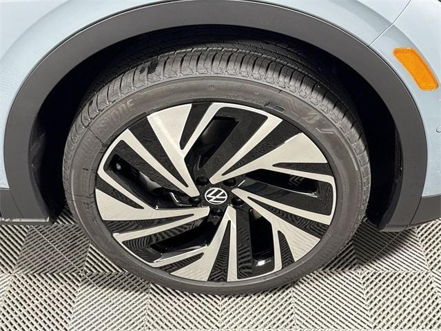 new 2025 Volkswagen ID.4 car, priced at $54,976