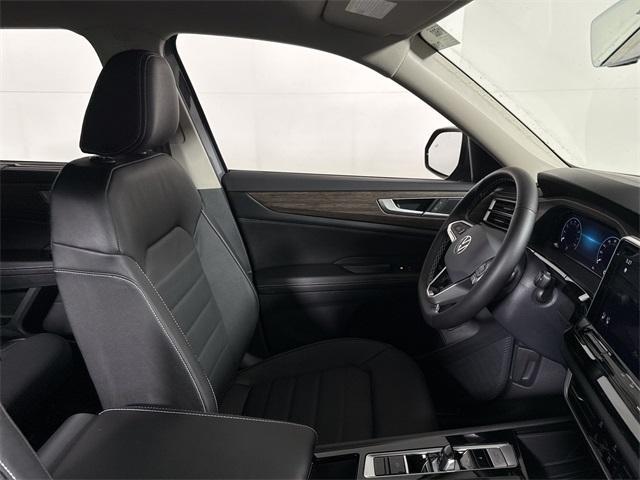 new 2025 Volkswagen Atlas car, priced at $47,911