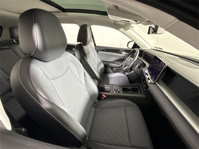 new 2025 Volkswagen Tiguan car, priced at $35,521