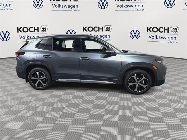 new 2025 Volkswagen Tiguan car, priced at $36,076