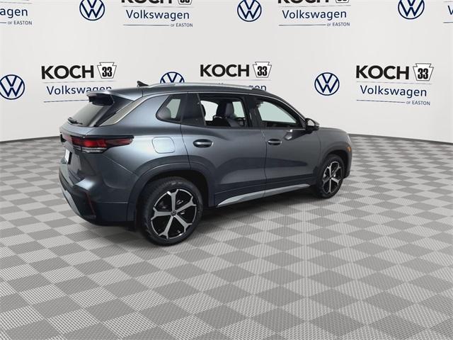new 2025 Volkswagen Tiguan car, priced at $36,076