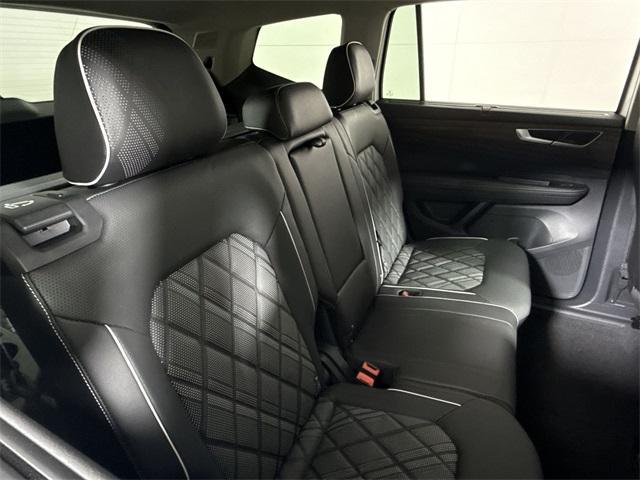 new 2025 Volkswagen Atlas car, priced at $53,921