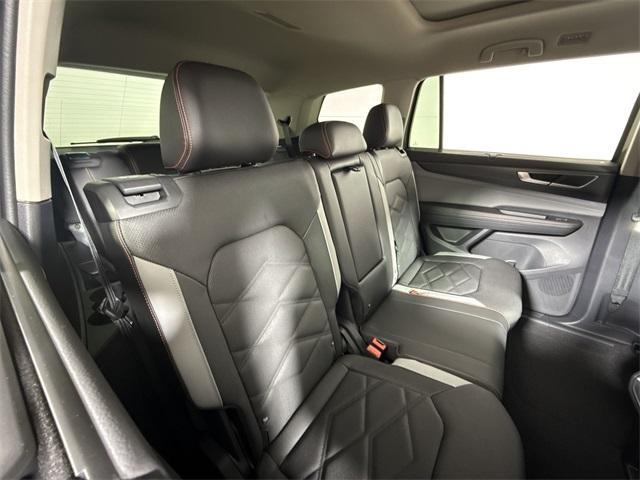 new 2025 Volkswagen Atlas car, priced at $48,416