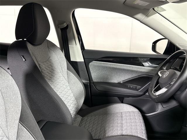 new 2025 Volkswagen Tiguan car, priced at $32,076