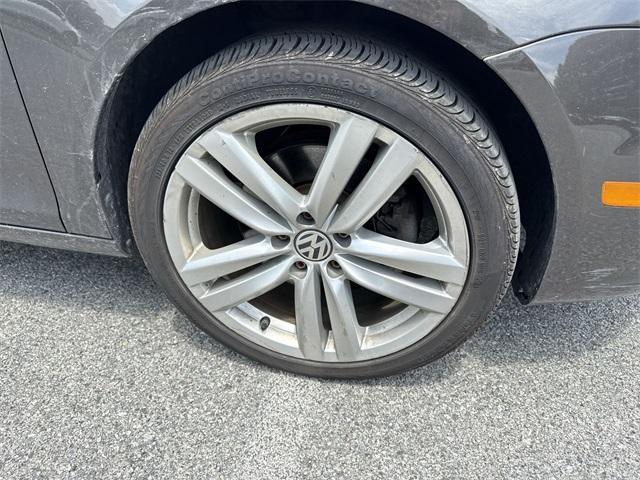 used 2014 Volkswagen Eos car, priced at $9,019