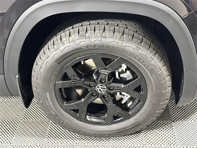 new 2026 Volkswagen Atlas car, priced at $50,197