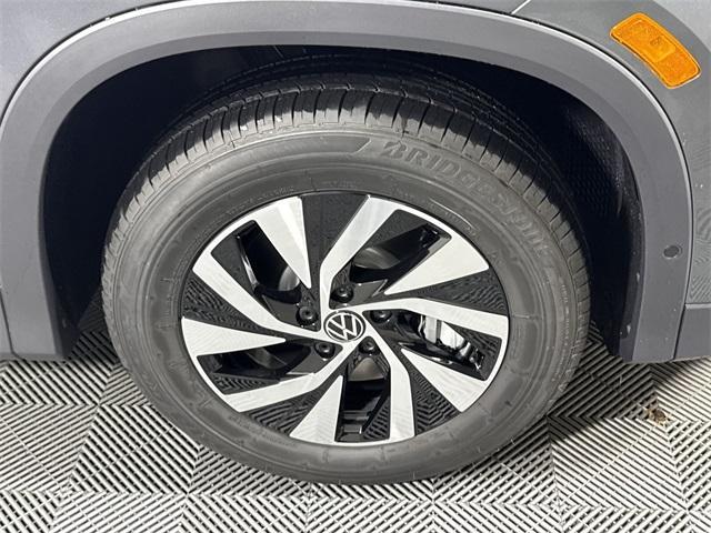 new 2025 Volkswagen Tiguan car, priced at $31,286