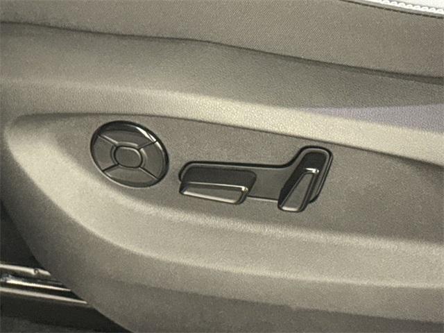 new 2025 Volkswagen Tiguan car, priced at $38,736