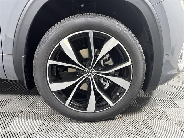 new 2026 Volkswagen Atlas car, priced at $56,703