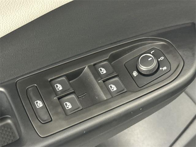 new 2025 Volkswagen Taos car, priced at $27,890