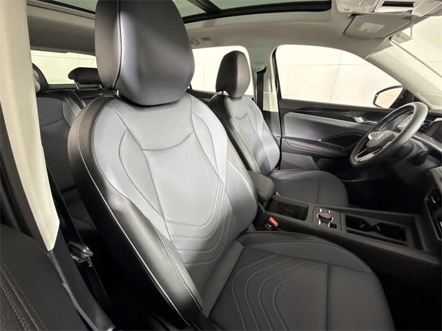new 2025 Volkswagen Tiguan car, priced at $35,236