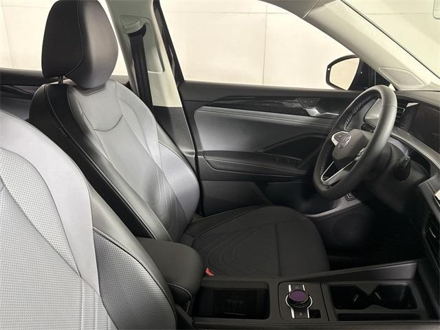 new 2025 Volkswagen Tiguan car, priced at $35,236