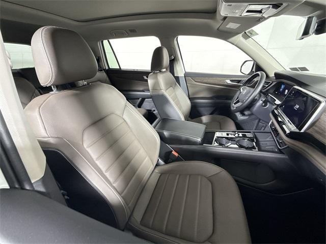 new 2025 Volkswagen Atlas car, priced at $46,911
