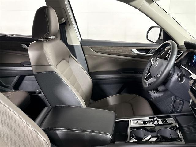new 2025 Volkswagen Atlas car, priced at $46,911