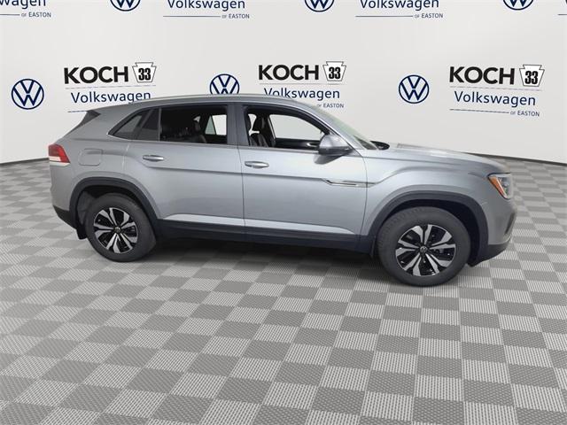 new 2026 Volkswagen Atlas Cross Sport car, priced at $42,412