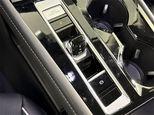 new 2025 Volkswagen Atlas car, priced at $51,886